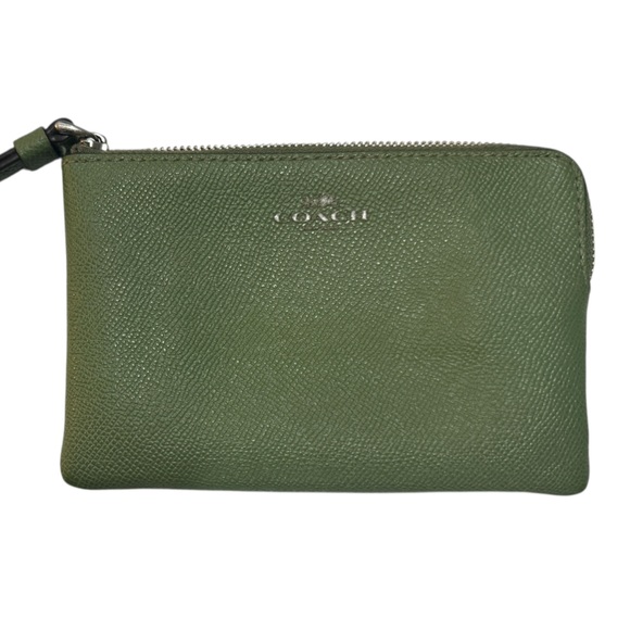 Coach Handbags - Coach Corner Zip Wristlet in Everglade Green